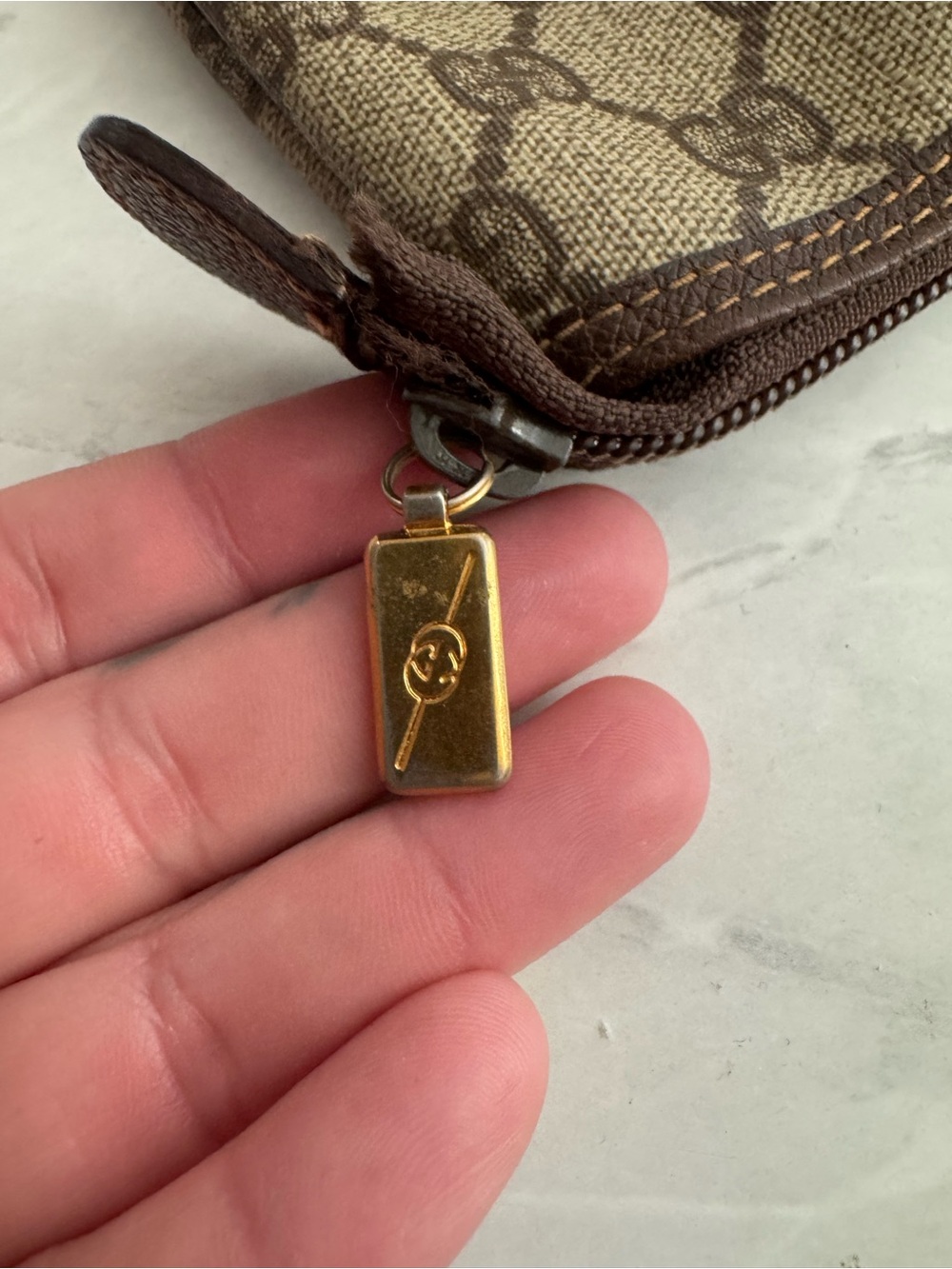 Gucci Pouch *authentic comes with COA* - Picture 4 of 9